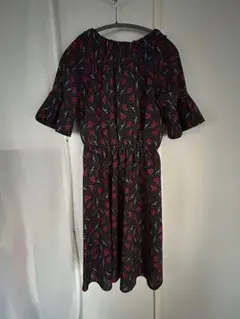 GU✖️UNDERCOVER 半袖フレアワンピース