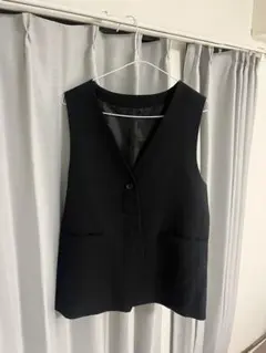 GU ブラック ノースリーブ ベスト