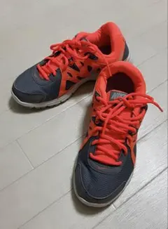 Nike ランニングシューズ グレー/オレンジ 23.5cm