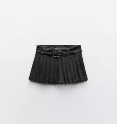 バックル付きブラックプリーツスカート ZARA