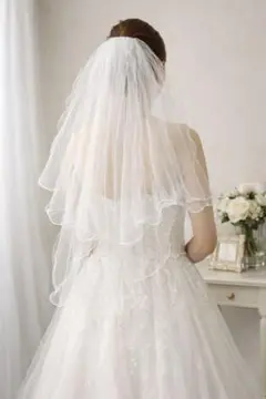ホワイトウェディングベール 二段フリル付き
