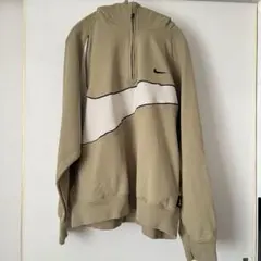 【NIKE】ハーフジップ　パーカー