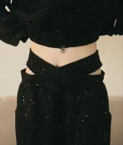 TITTY&CO ティティーアンドコー ラメクロススウェットパンツ S - メルカリ