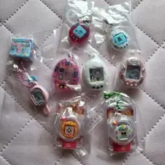 ８点　たまごっち　　めじるしアクセサリー　シャカシャカチャーム　ボーロっち