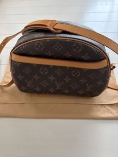 Louis Vuitton ショルダーバッグ ダークブラウンのサムネイル