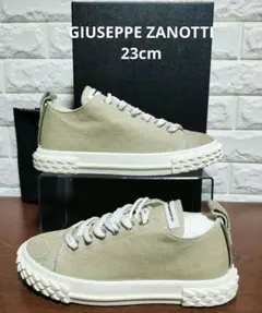 新品 GIUSEPPE ZANOTTI サイズ23cmのサムネイル