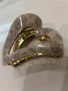 ハート型ヘアクリップ ゴールド　マーブル模様