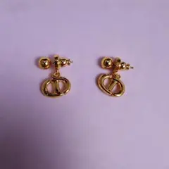 Dior ゴールド CDロゴが可愛い トライバルピアス 美品