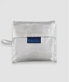 美品　BAGGU baby バグー　エコバッグ メタリックシルバーのサムネイル