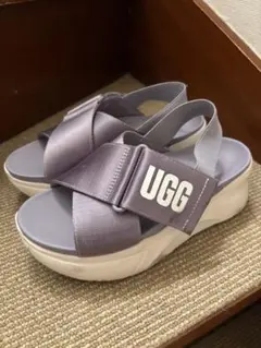 UGG スポーツサンダル ラベンダー 厚底のサムネイル
