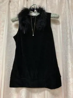 MK MICHEL KLEIN ファー付きベロアノースリーブトップス秋冬向