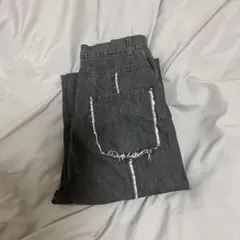 近日削除デニムパンツ