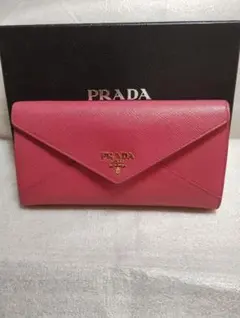 PRADA 財布　長財布　プラダ サフィアーノ レター　箱あり