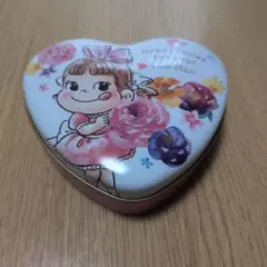 ペコちゃん 缶 ハート 不二家 - メルカリ