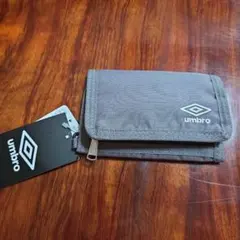 umbro グレー 三つ折り財布のサムネイル