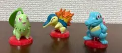 ポケットモンスターチョコエッグ　旅立ちの3匹 チコリータ　ワニノコ　ヒノアラシ