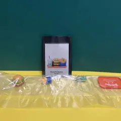 グラニフ　ビューティフルシャドー　 カプセルトイ　ハンバーガー