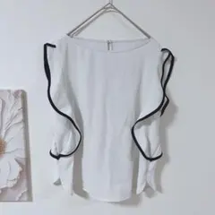 ロペピクニック　袖フリル付き　ボートネックシャツ　ノースリーブ　黒/ホワイト　M