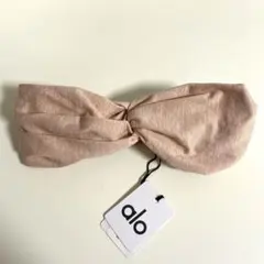 ALO Yoga ヘッドバンド ピンク（Sweet Pink）新品タグ付き 完売 - メルカリ