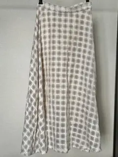 me&me couture ミークチュール ロングスカートのサムネイル