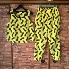 GU ジーユー パイナップル セットアップ ノースリーブ パンツ 南国　黄色黒のサムネイル