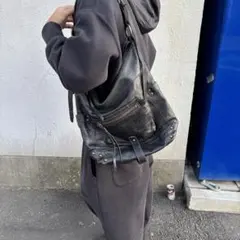 mode grunge studs leather handbag