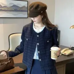ネイビー ツイードノーカラージャケット 裏付き　　短め丈足長効果　Mサイズ