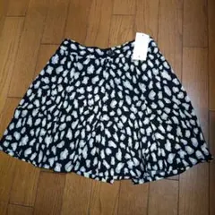 ヒョウ柄 レーヨン100% ショートパンツ S　未使用タグ付のサムネイル