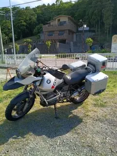 BMW GSバイク車体 パニアケース付きバッテリー充電器バイクカバーおまけ町田市のサムネイル