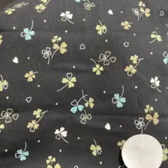 クローバー柄の綿生地