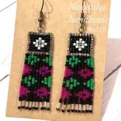 デリカビーズピアス　スクエア■デザインフリンジピアス黒　#a310