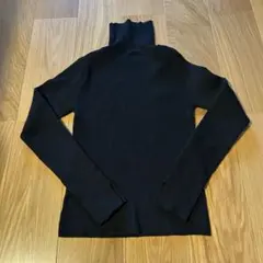 アースミュージックエコロジー　ブラック　黒　タートルネック　セーター