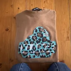 XLARGE ヒョウ柄刺繍トレーナー　ブラウンL