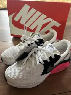 NIKE ウィメンズ　エア　マックス　エクシー　23.5㎝