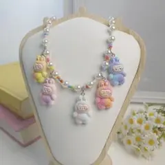 【限定価格】　ラブブ　ウサギ型チャーム付きネックレス