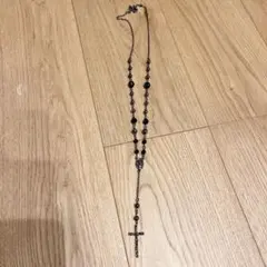 黒のロザリオネックレス クロス 十字架 ブラック アクセサリー ネックレス