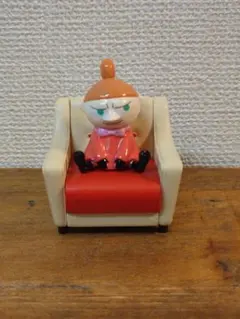 ミニチュアカリモクチェアとリトルミイのサムネイル