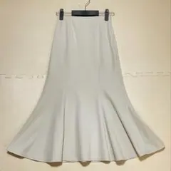 GU アイボリー マーメイド フレアスカート Sサイズ