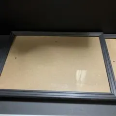 黒のプラスチック製ポスターフレーム　軽量