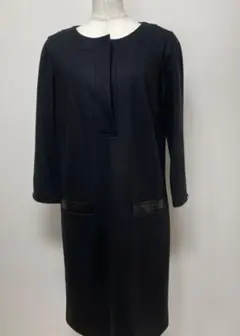 TRANS WORK黒の長袖ワンピース ポケット付き