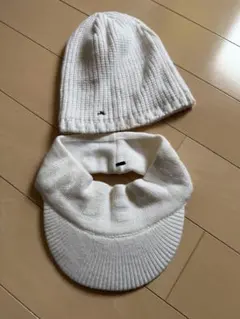 ゴルフレディース 白ニット帽とバイザー　ジェイリンドバーグ 未使用