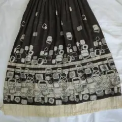 幾何学模様ダークブラウンコットンスカート