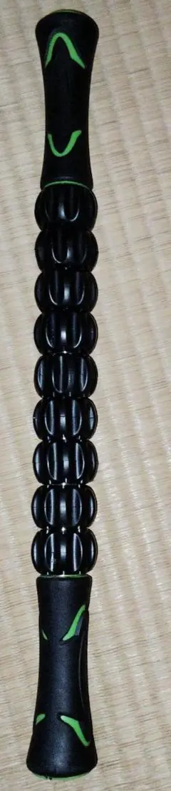 筋膜リリース マッサージ棒 黒と緑