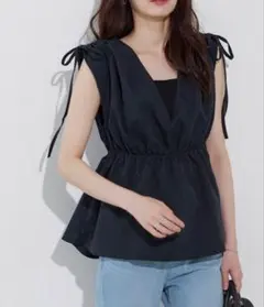 新品　半袖トップス　ペプラムビスチェトップス ペプラムシルエット サイズMのサムネイル