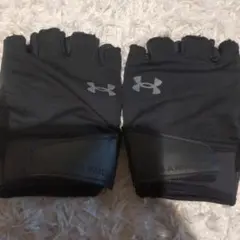 UNDER ARMOUR フィンガーレスグローブ ブラック