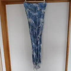 大柄青い花柄ストール フリンジ付き