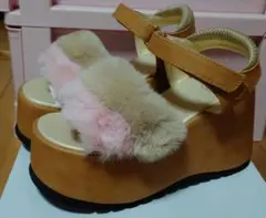 【最終価格】YOSUKE　ファー　厚底サンダル