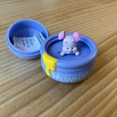Winnie the Pooh　カラフルバージョン　ピグレット指輪　ガチャ