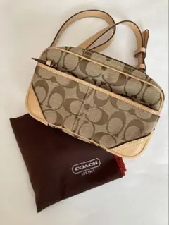 ⭐︎新品　未使用品⭐︎ コーチCOACH シグネチャー ベージュ ウェストポーチ