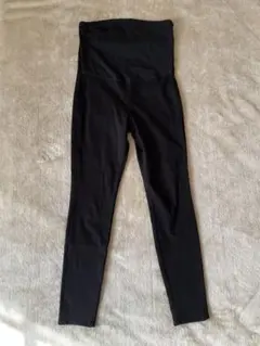 UNIQLO ウルトラストレッチマタニティレギンスパンツM